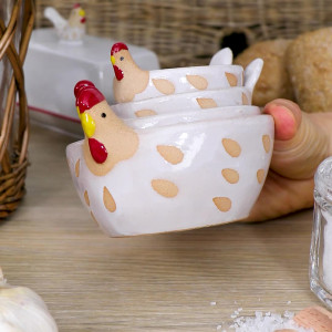 The Little Red Hen Measuring Cups