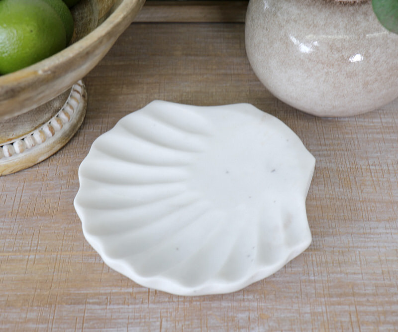 Noumea White Marble Scallop Dish