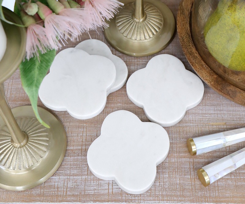 Set 4 Fleuron White Marble Coasters