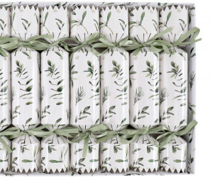 Set 8 Evergreen Christmas Crackers