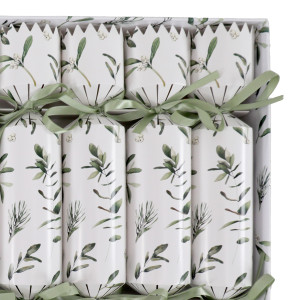 Set 8 Evergreen Christmas Crackers