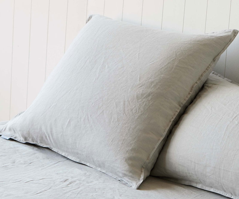 Set 2 Euro Pillow Cases Manhattan Grey