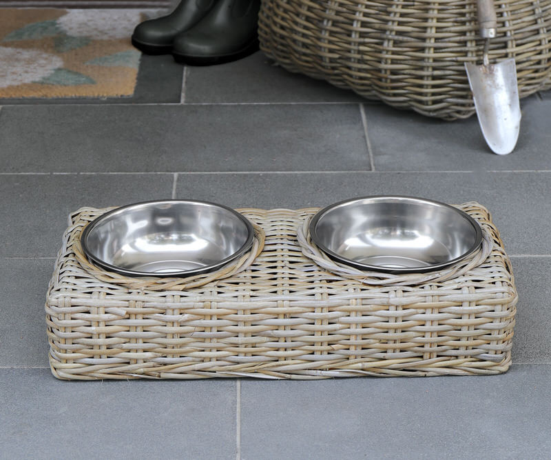 Boston Rattan Double Dog Bowl