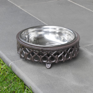 Bellcroft Cast Iron Dog Bowl, designed for practical dining use with an ornamental presentation