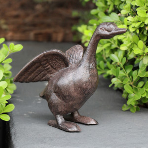 Gracie the Goose Garden Ornament, decorative home accessory
