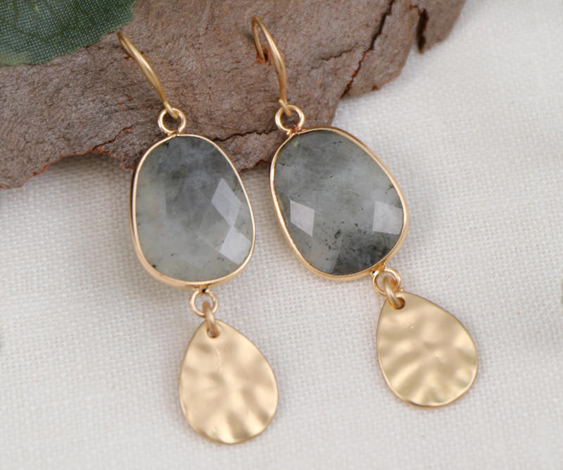 Oberon Grey Labradorite Drop Earrings