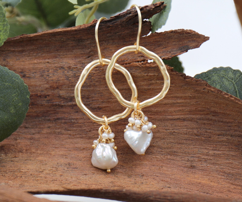 Gabriella Freshwater Pearl & Gold Hoop Earrings