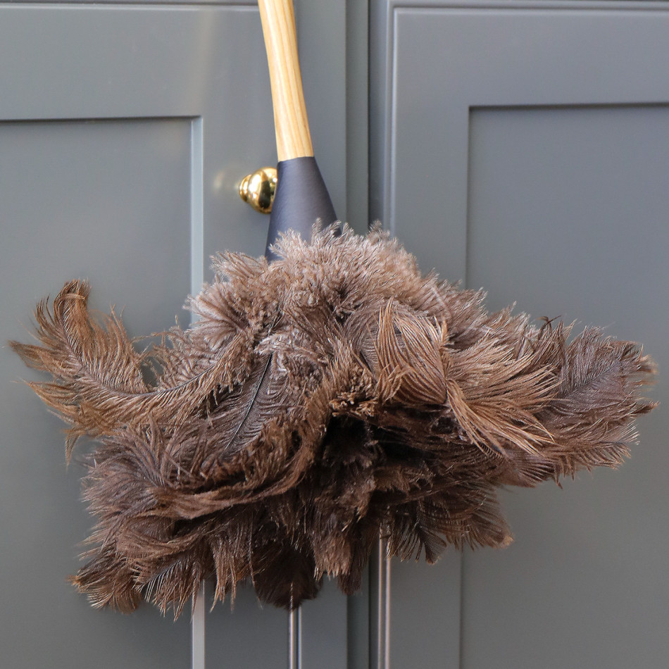 Ostrich Feather Duster 35cm, a practical cleaning tool for regular household care