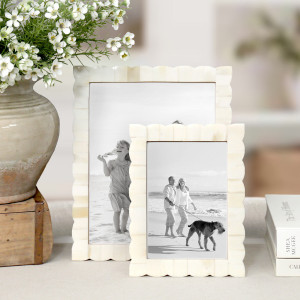 Cream bone frame with petal-like boarder in 2 sizes