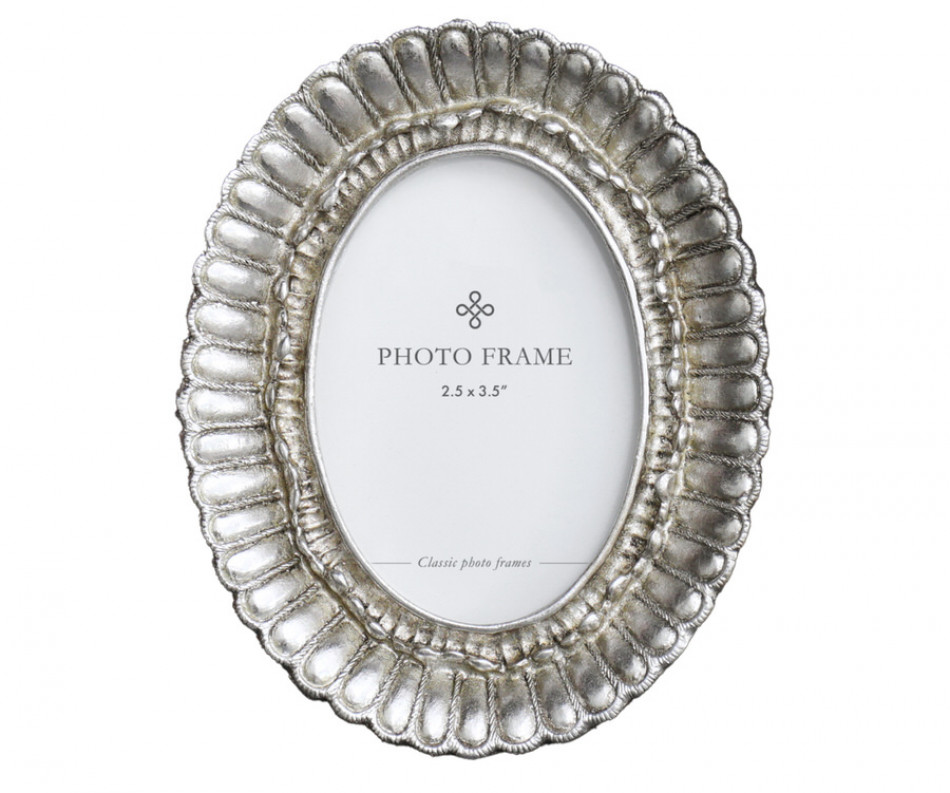 Petite Highgrove Oval Photo Frame 2.5x3.5