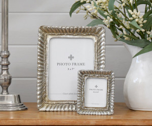 Petite Gatsby Fanned Rectangle Photo Frame 2.5x3.5
