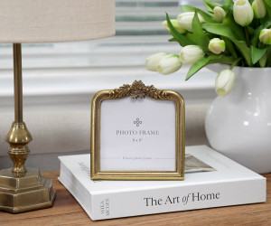 Clarissa Gold Arch Photo Frame 5x5