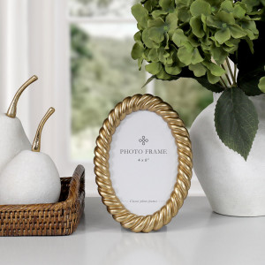 Belgrave Gold Rope Oval Photo Frame 4x6", designed to display a favourite photograph or small artwork