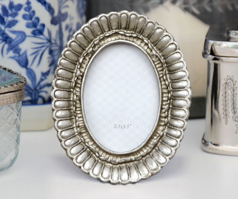 Petite Highgrove Oval Photo Frame - Pewter Finish