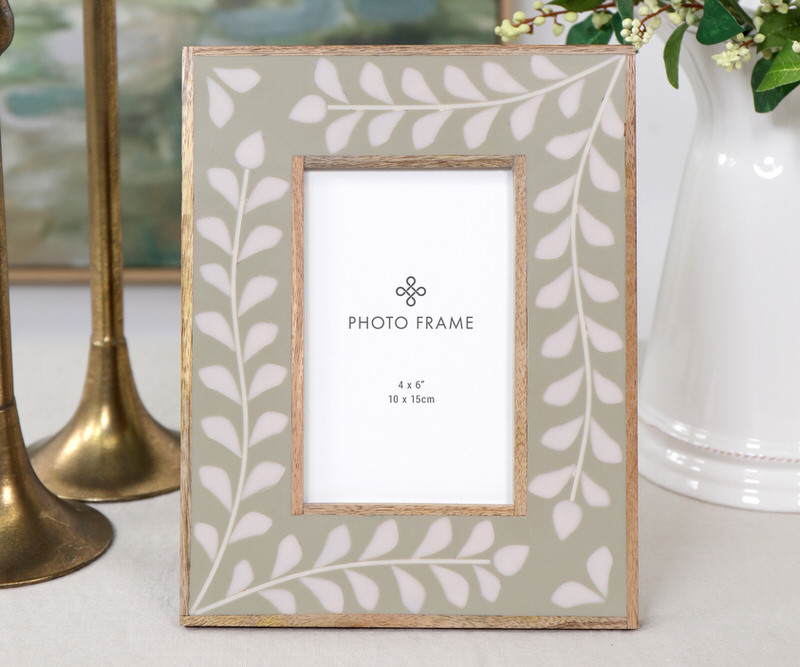 Aspen Sage Leaf Inlay Photo Frame - 4x6"
