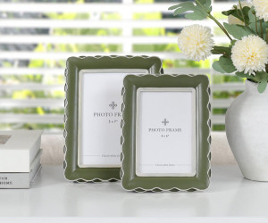 Portman Green Scallop Photo Frame 5x7