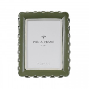 Portman Green Scallop Photo Frame 5x7", a display frame for a photograph or print