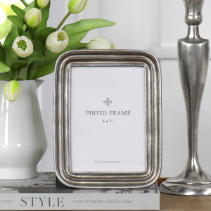 Esther Antique Silver Photo Frame 5x7", a display frame for a photograph or print
