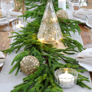 Alpine Spruce Christmas Garland 182cm