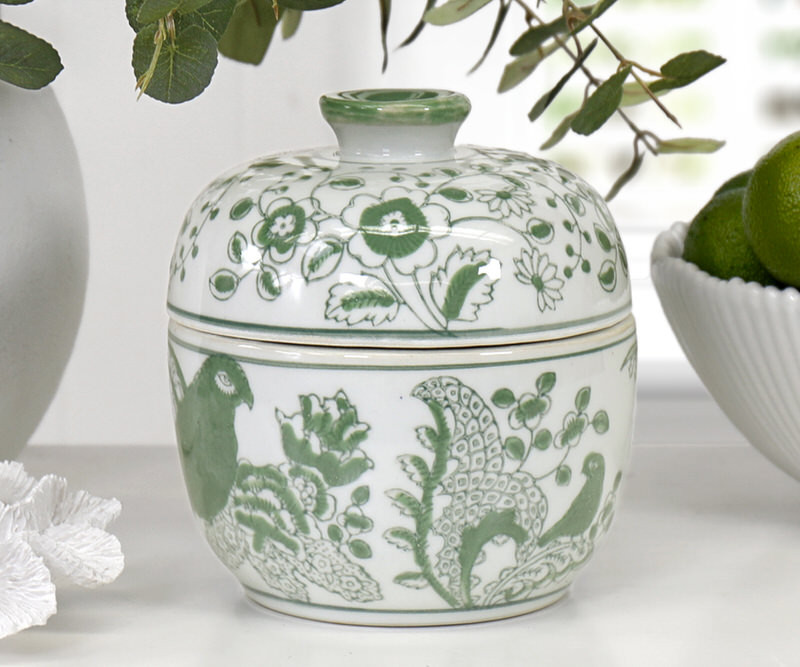 Montclair Parrots Green & White Ginger Jar