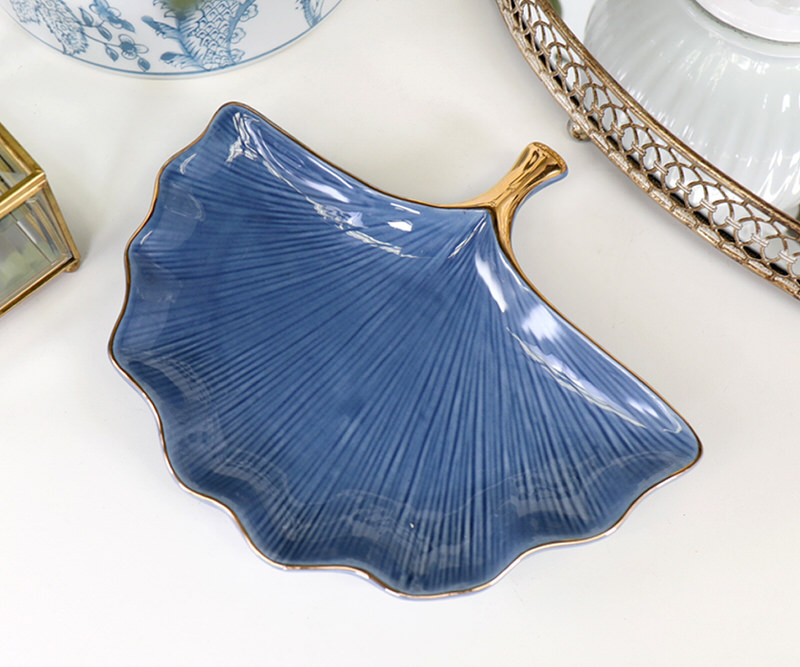 Large Gingko Leaf Plate - Cornflower Blue