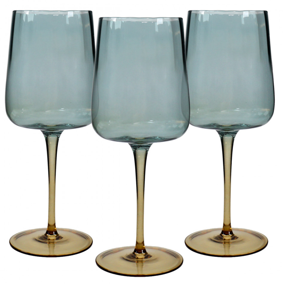Set 4 Marina Ombre Wine Glasses, a drinkware piece for serving and tabletop use