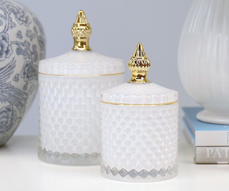 Beautiful bathroom accessories available online