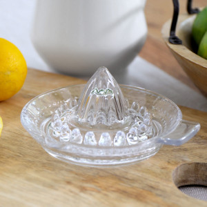 Addison Classic Glass Juicer, decorative tableware
