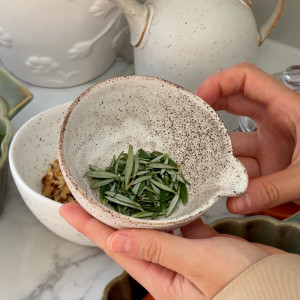 Set 2 Ashbury Ceramic Mixing Bowls, a tabletop piece suited to serving food or creating a decorative display
