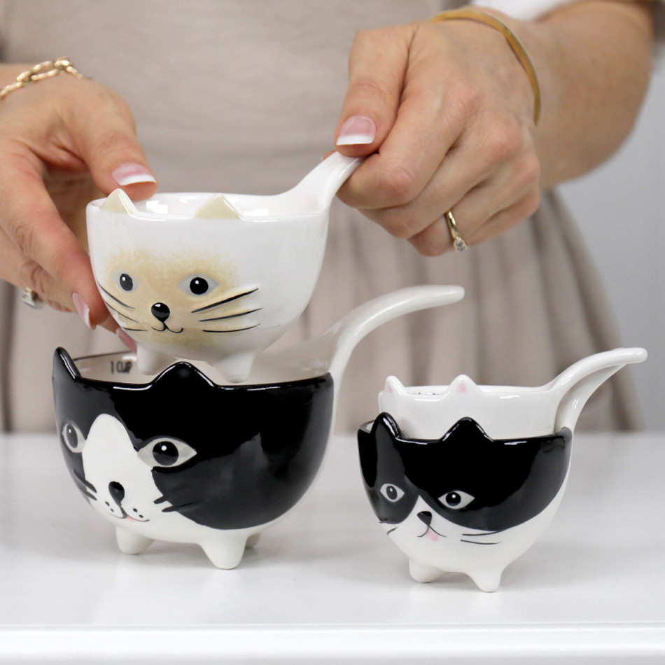 Set 4 Whiskers Measuring Cups, decorative tableware