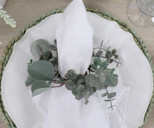 Set 4 Eucalyptus Napkin Rings