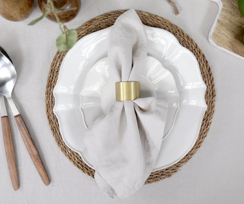 Set 4 Oatmeal Linen Napkins