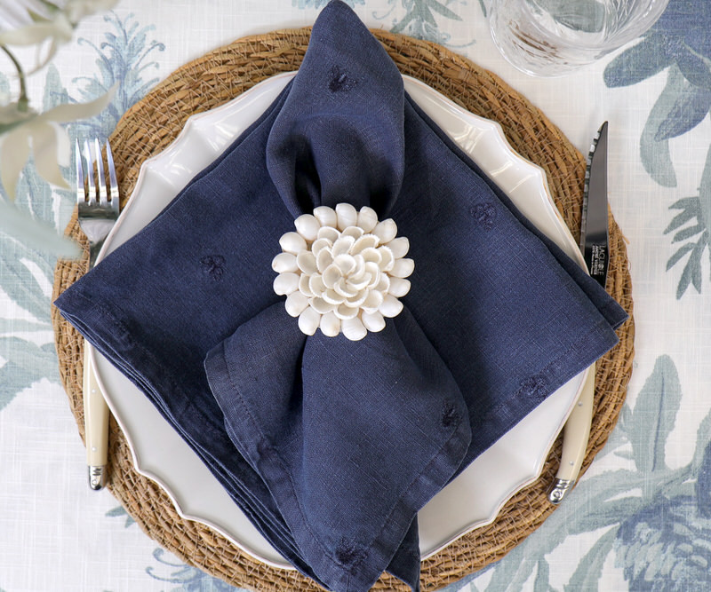 Set 4 Navy Bee Linen Napkins