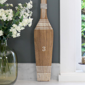 Regatta Rowing Oar No. 3 - White Stripes, presented as a standalone item for straightforward product identification