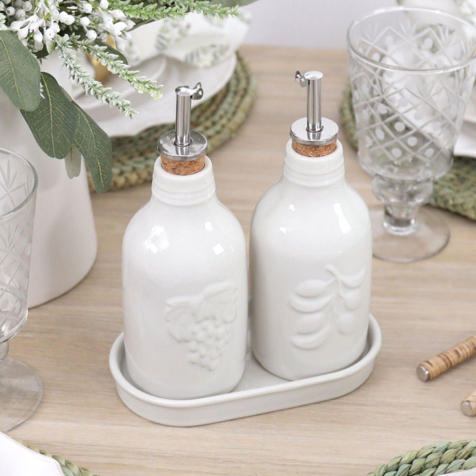 Set 2 Cucina Oil & Vinegar Bottles, a drinkware piece for serving and tabletop use