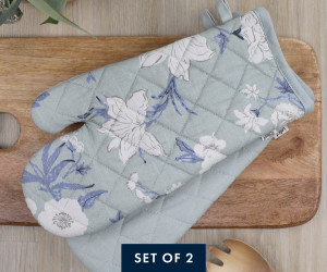 Set 2 Soft Blue Larkhill Floral Oven Mitts