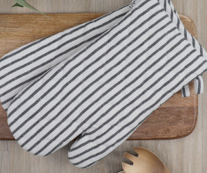 Set 2 Charcoal Stripe Villa Oven Mitts