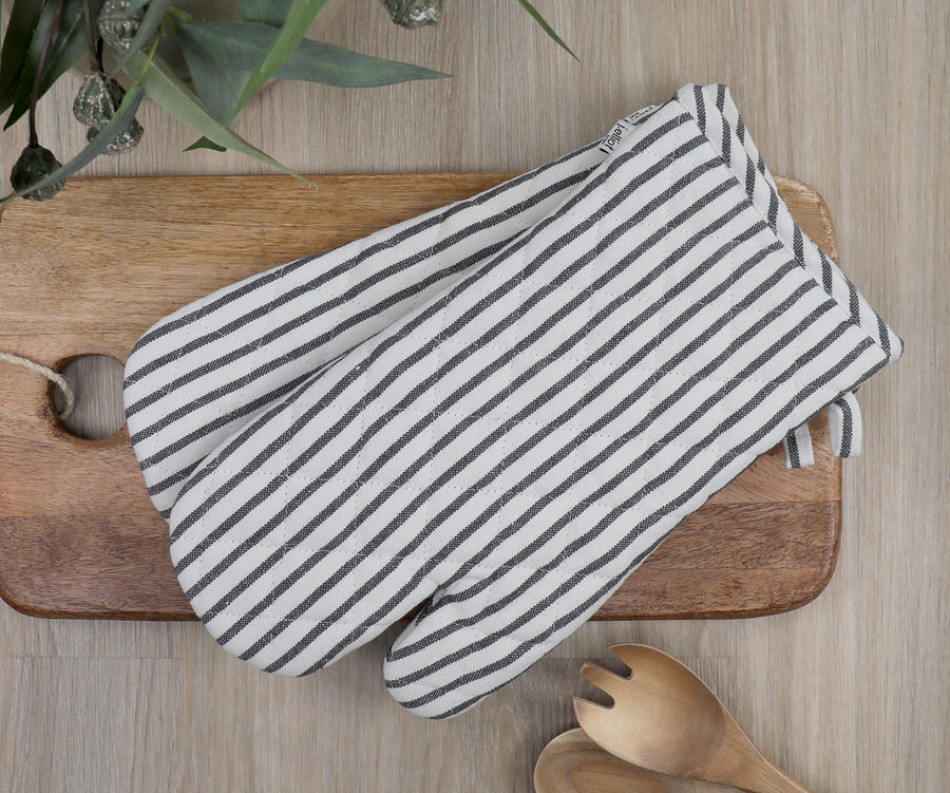 Set 2 Charcoal Stripe Villa Oven Mitts