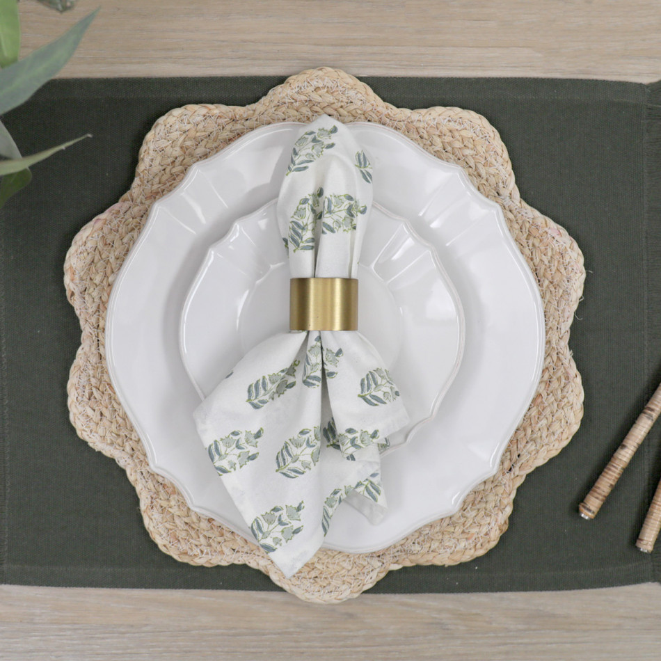 Set 4 Olive Bronte Fringe Placemats, decorative tableware