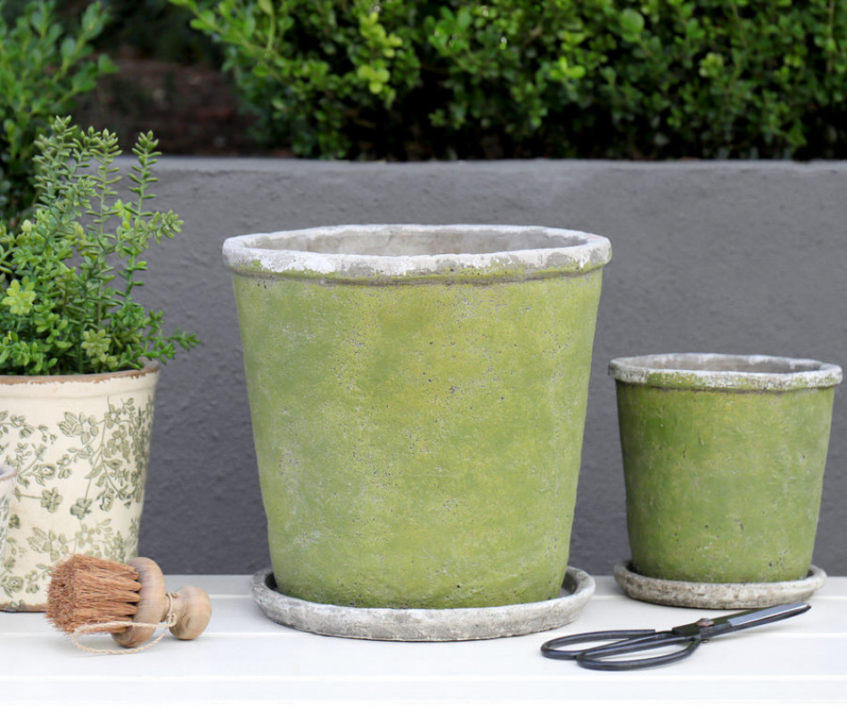 Large Harrington Green Taper Plant Pot