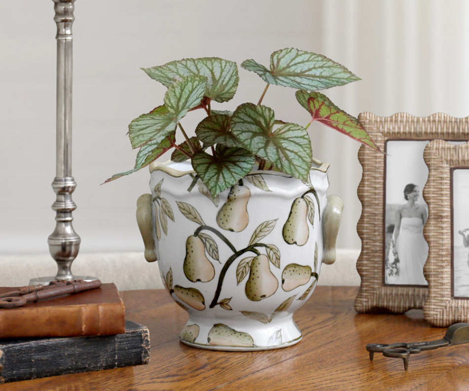 Maison Pear Footed Plant Pot