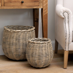 Small Carlotta Polyrattan Basket, a practical basket for organising household items or creating a display