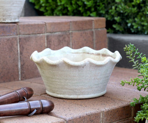 Shallow Penshurst Wave Plant Pot