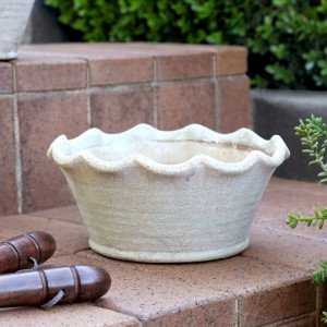 Shallow Penshurst Wave Plant Pot, decorative planter or flower display