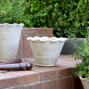 Small Taper Penshurst Wave Plant Pot, a plant display piece suited to adding greenery to a styled space