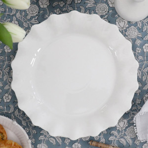 St Pierre Porcelain Round Plate