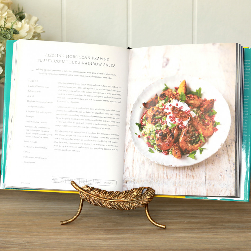 Golden Feather Plate Stand, a tabletop piece suited to serving food or creating a decorative display