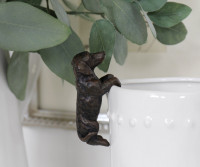 Hugo the Dachshund Pot Hanger - Brown