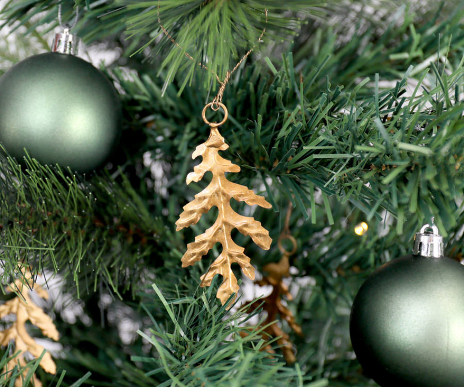 Set 3 Antique Gold Oak Leaf Tree Decoration