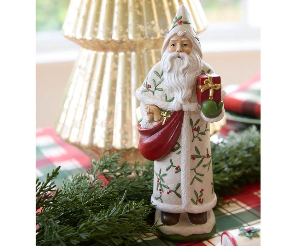 Mistletoe Santa Standing Figure